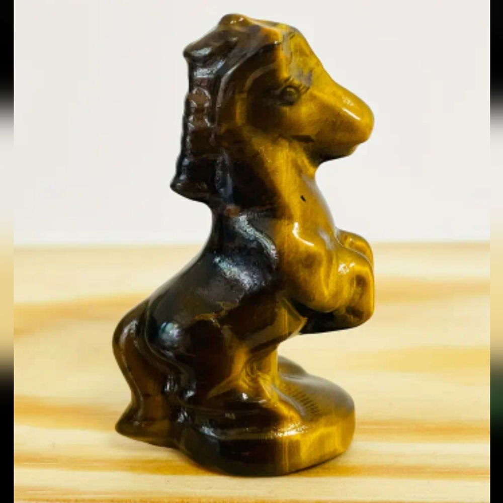 2/16🎈Yellow Tiger-Eye Crystal Horse Figurine